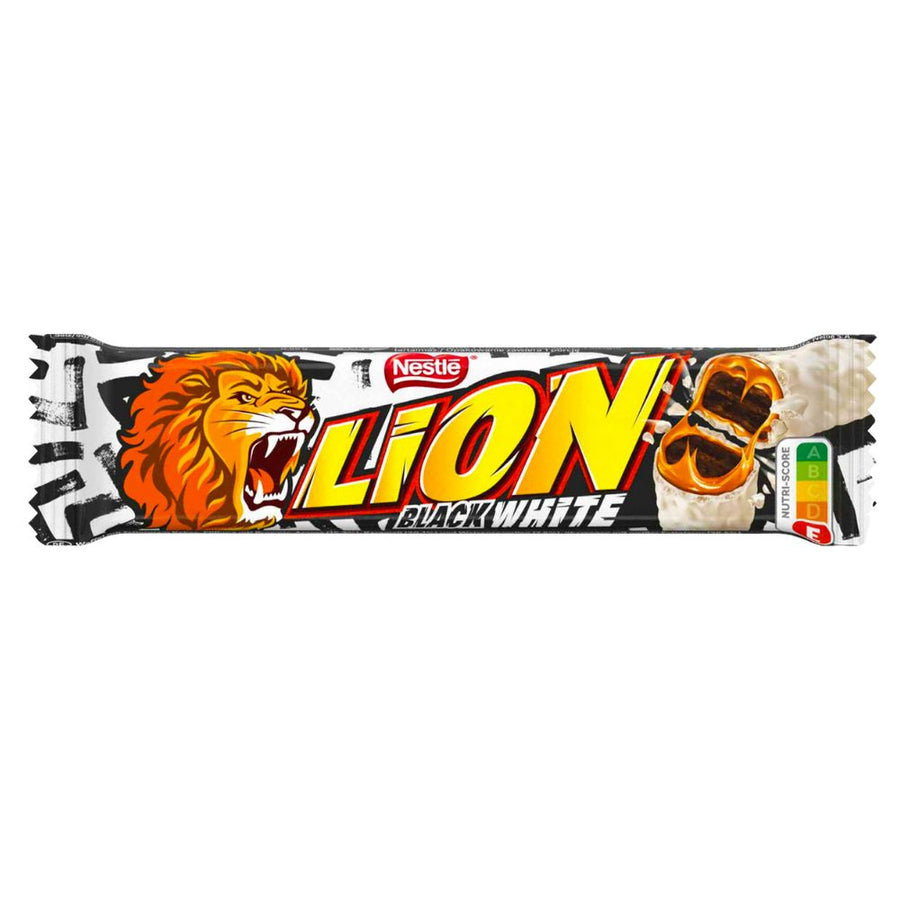 Lion Black White, wafer con ripieno al gusto di brownie, caramello e cereali ricoperto di cioccolato bianco da 42g